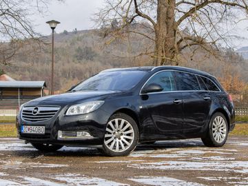Insignia ST