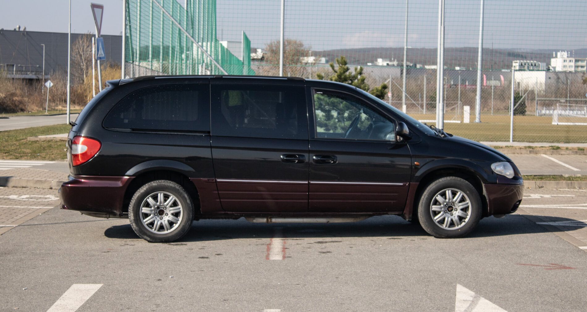 Chrysler Grand Voyager - fotka 4