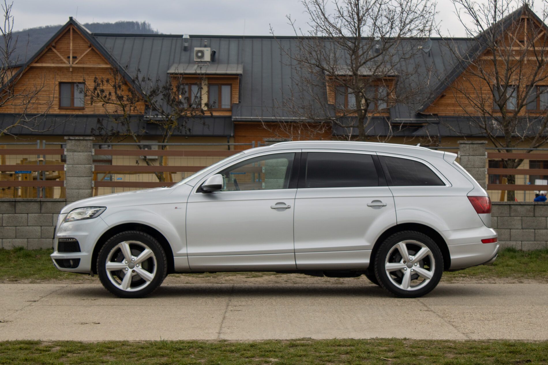 Audi Q7 - fotka 3
