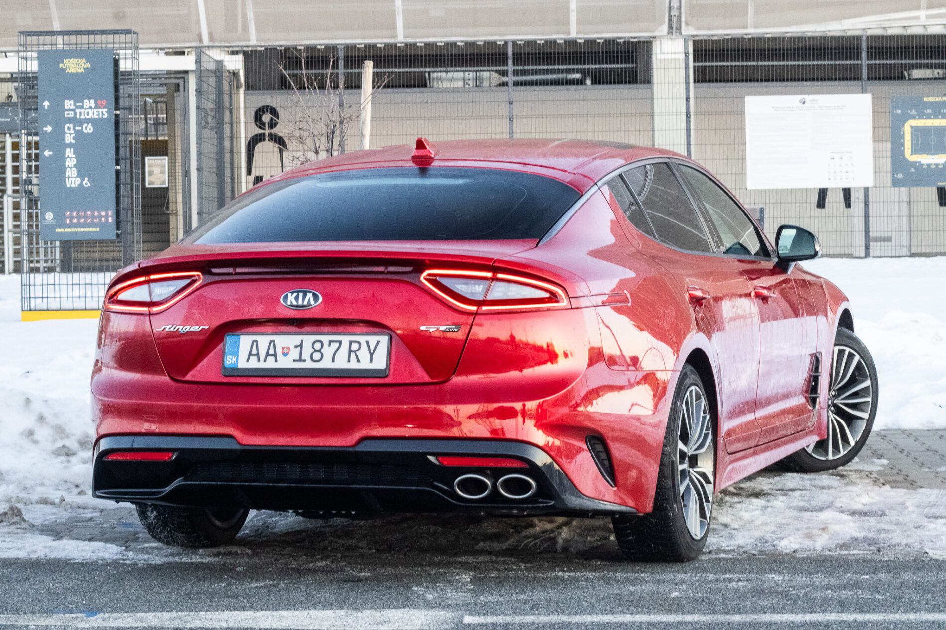 Kia Stinger - fotka 5