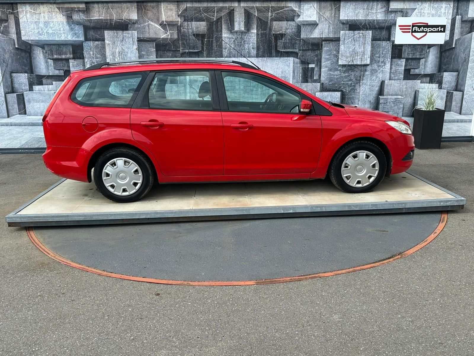 Ford Focus, 1.6TDCi, 66KW, VYHŘ. SEDADLA - fotka 5