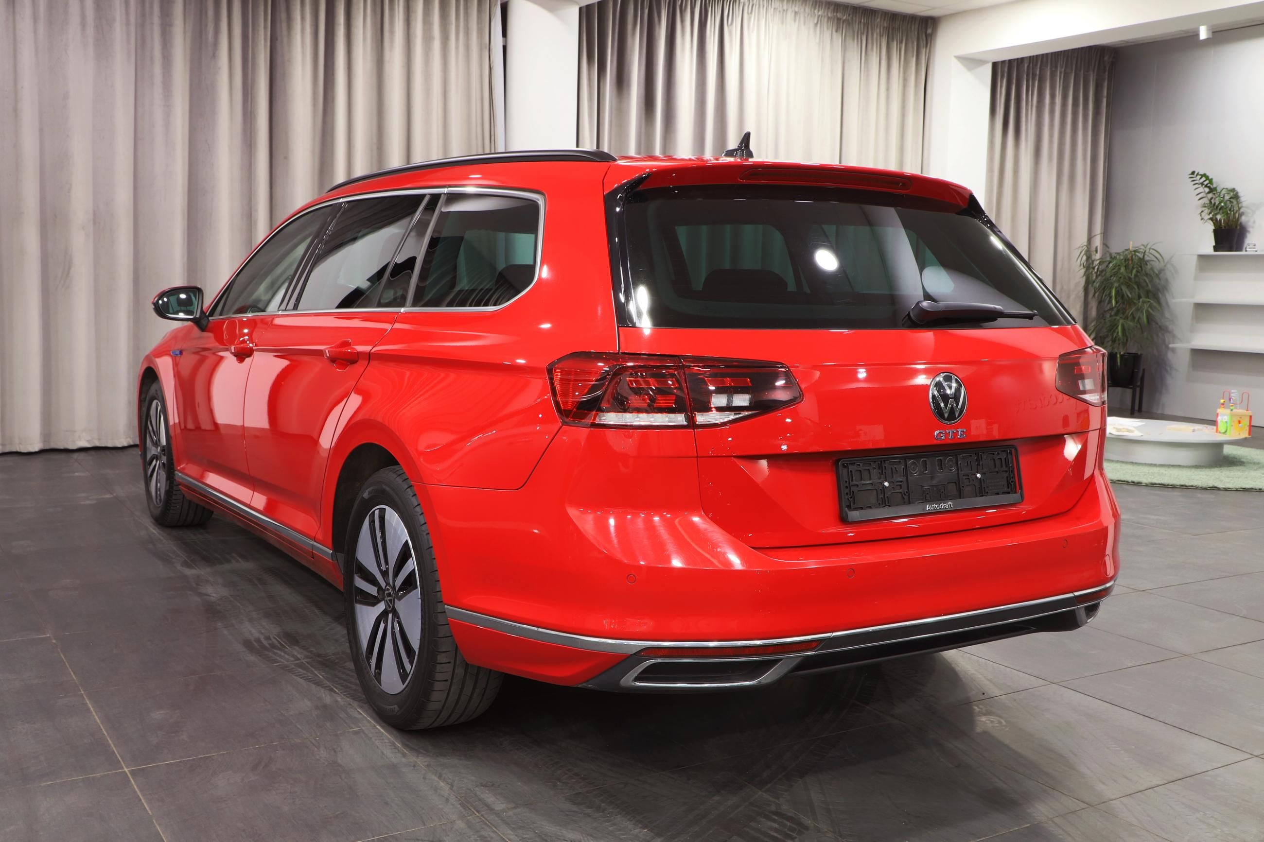 Volkswagen Passat Variant, GTE 1.4 TSI eHybrid 160kW DSG - fotka 5