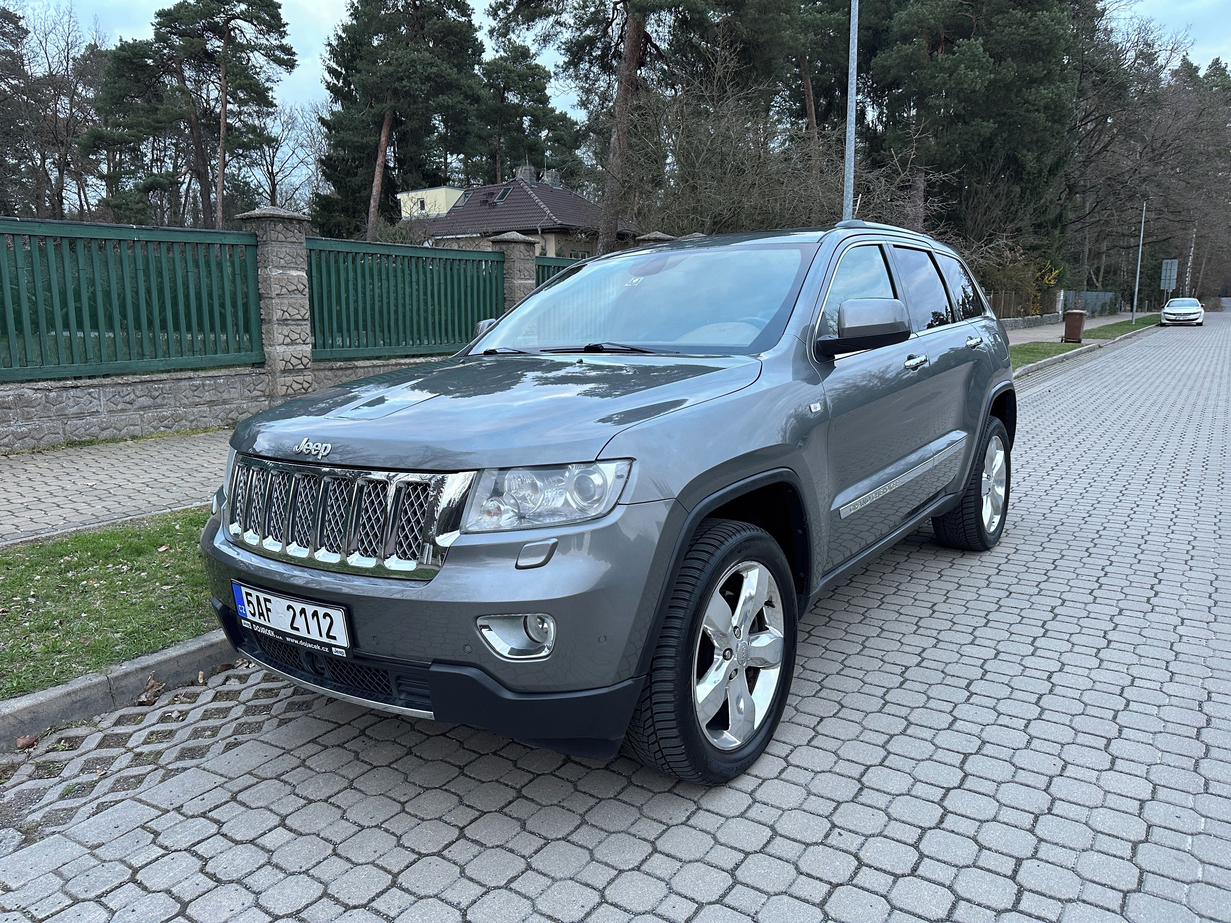 Jeep Grand Cherokee, OVERLAND 3L CRD CR, Nehav, DPH - fotka 2