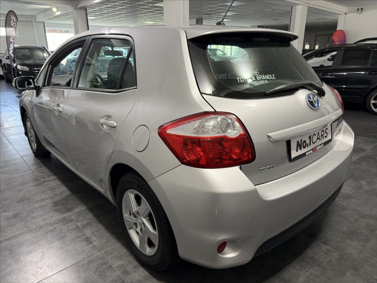 Toyota Auris, 1,8   HYBRID AUTOMAT STK ALU - fotka 4
