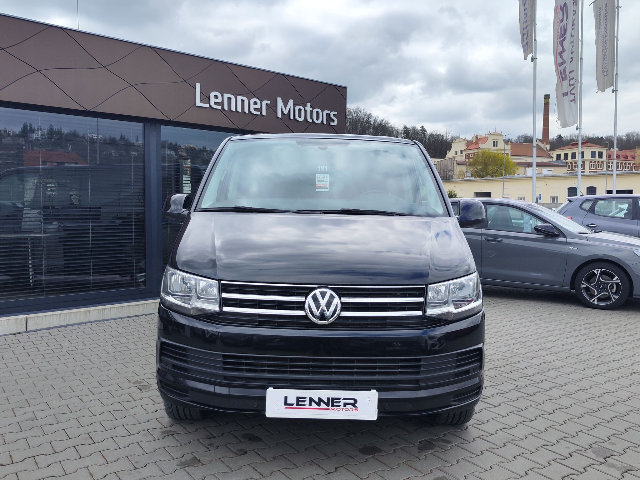 Volkswagen Multivan, 2.0 TDi/110kW Highline DSG - fotka 2