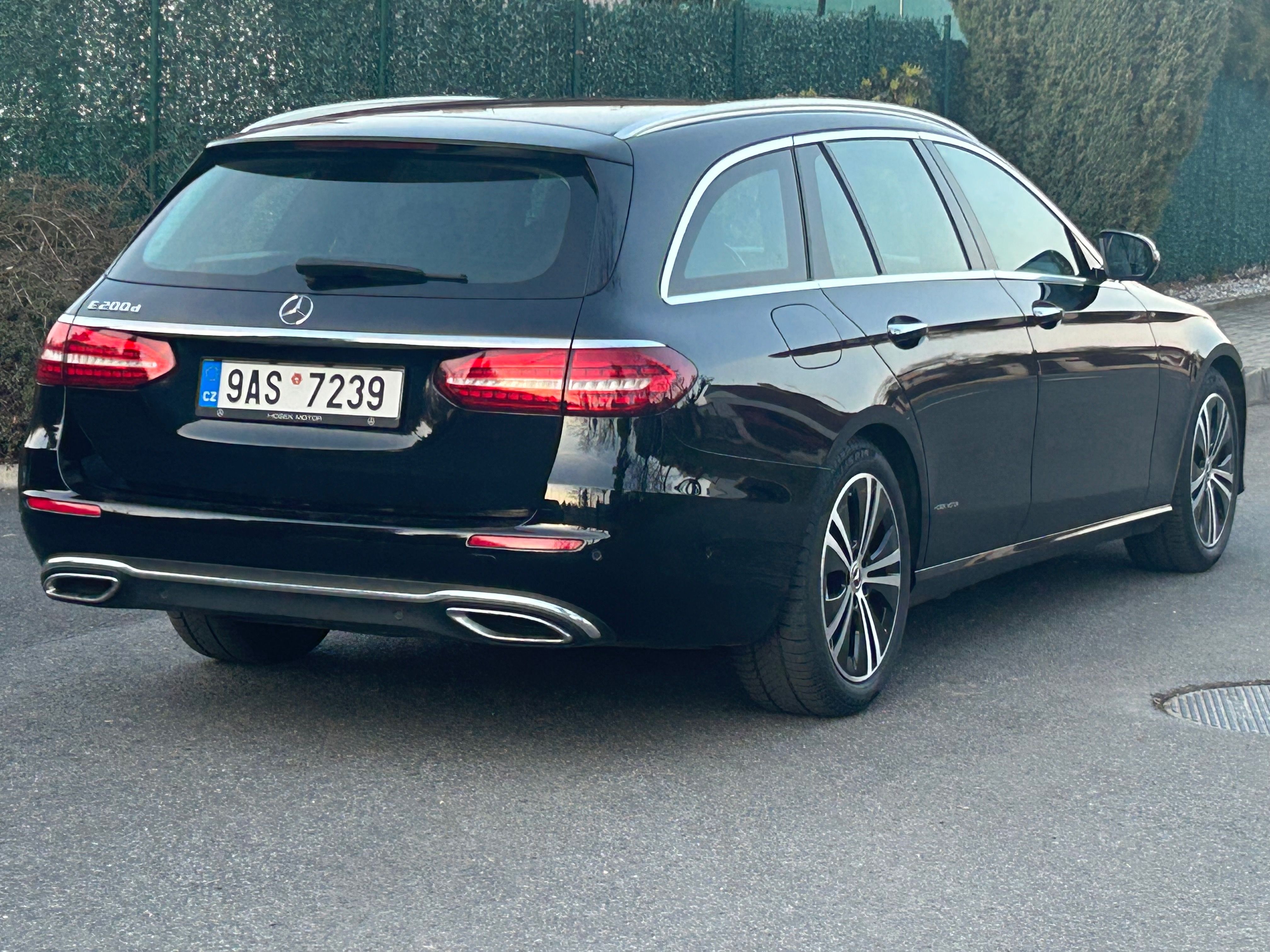 Mercedes-Benz Třídy E, 200d AVANTGARDĚ ČR 1maj TAŽNÉ! - fotka 5