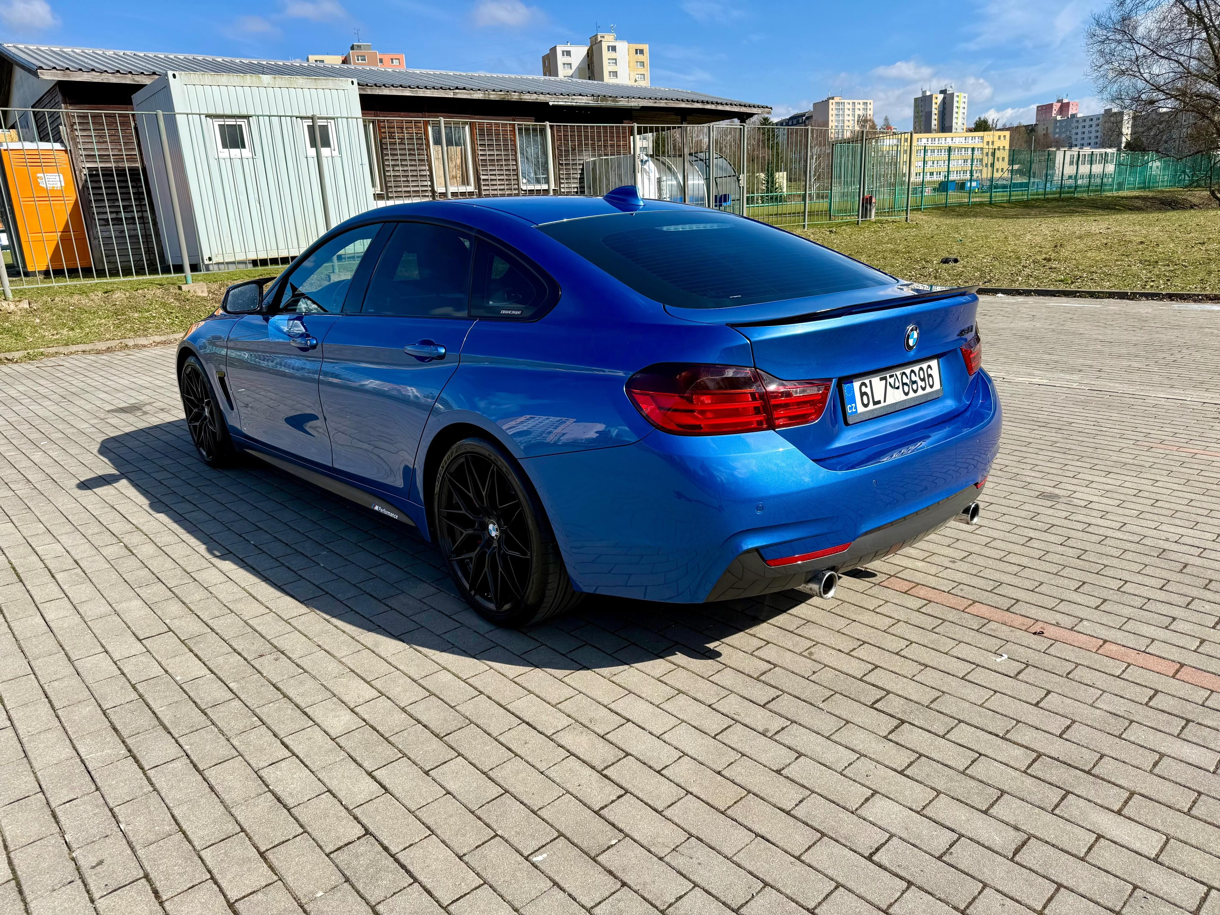 BMW Řada 4, 435i - fotka 4