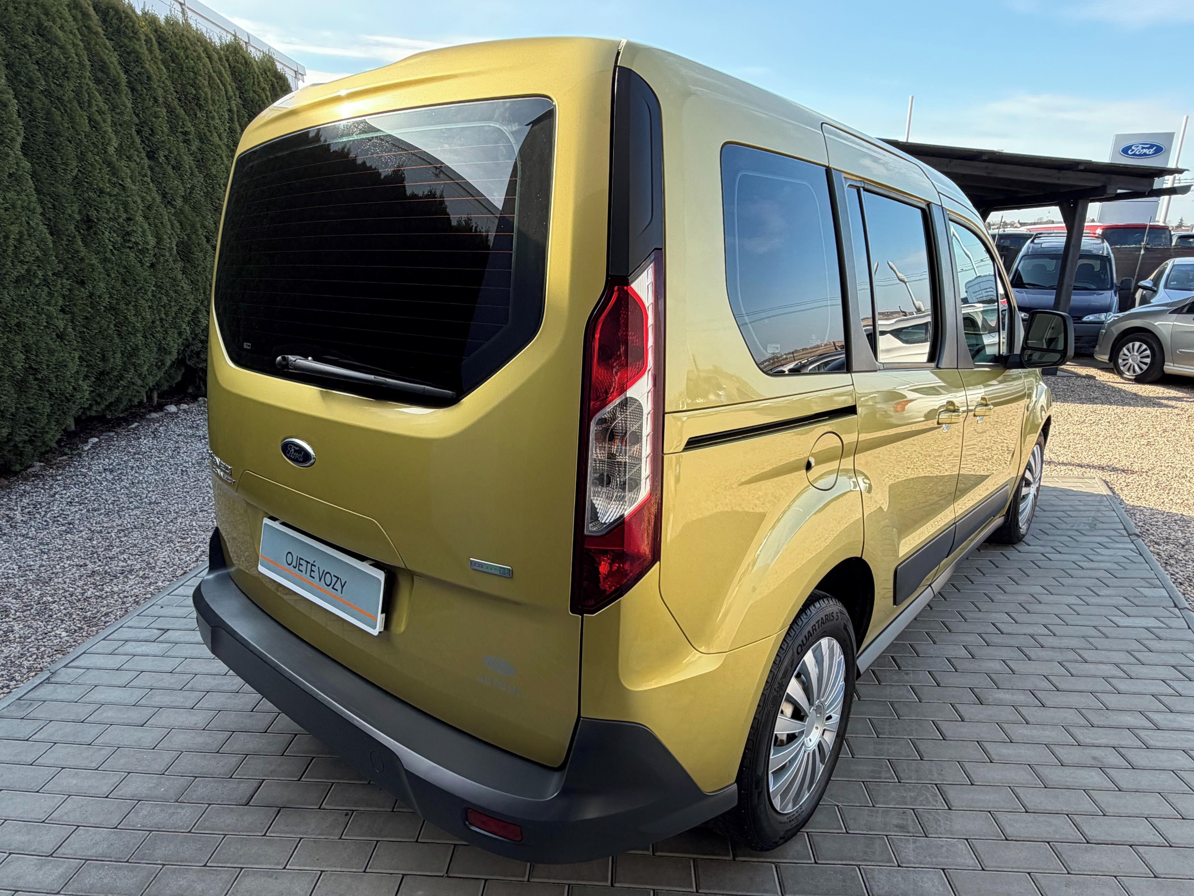 Ford Tourneo Connect, 1.0 74KW, Nový MOTOR - fotka 4