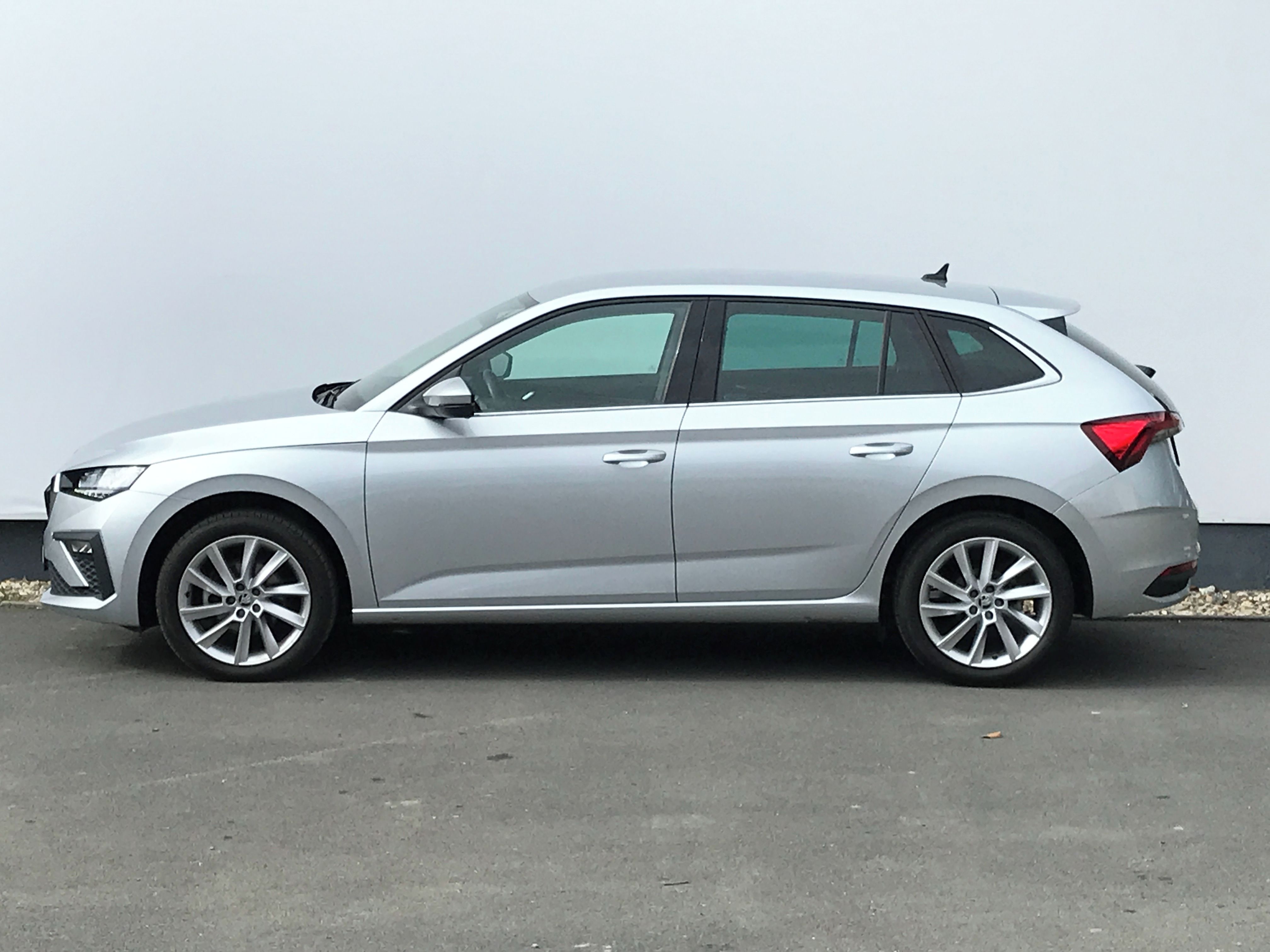Škoda Scala, 1,0TSi 85kW 7°DSG TopSelect - fotka 3