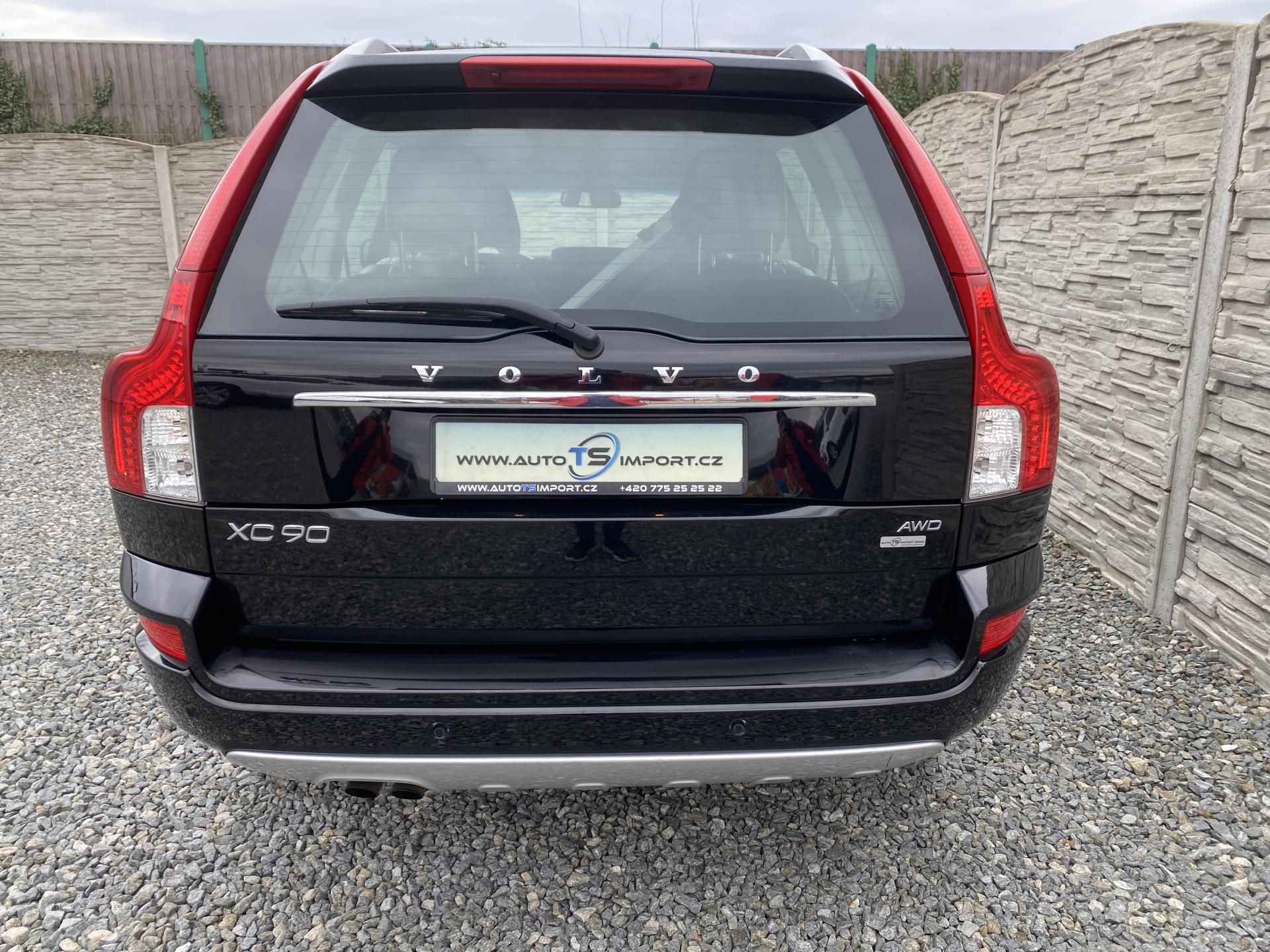 Volvo XC90, 2.5TDi D5 200PS 7M 196000KM 1A - fotka 4