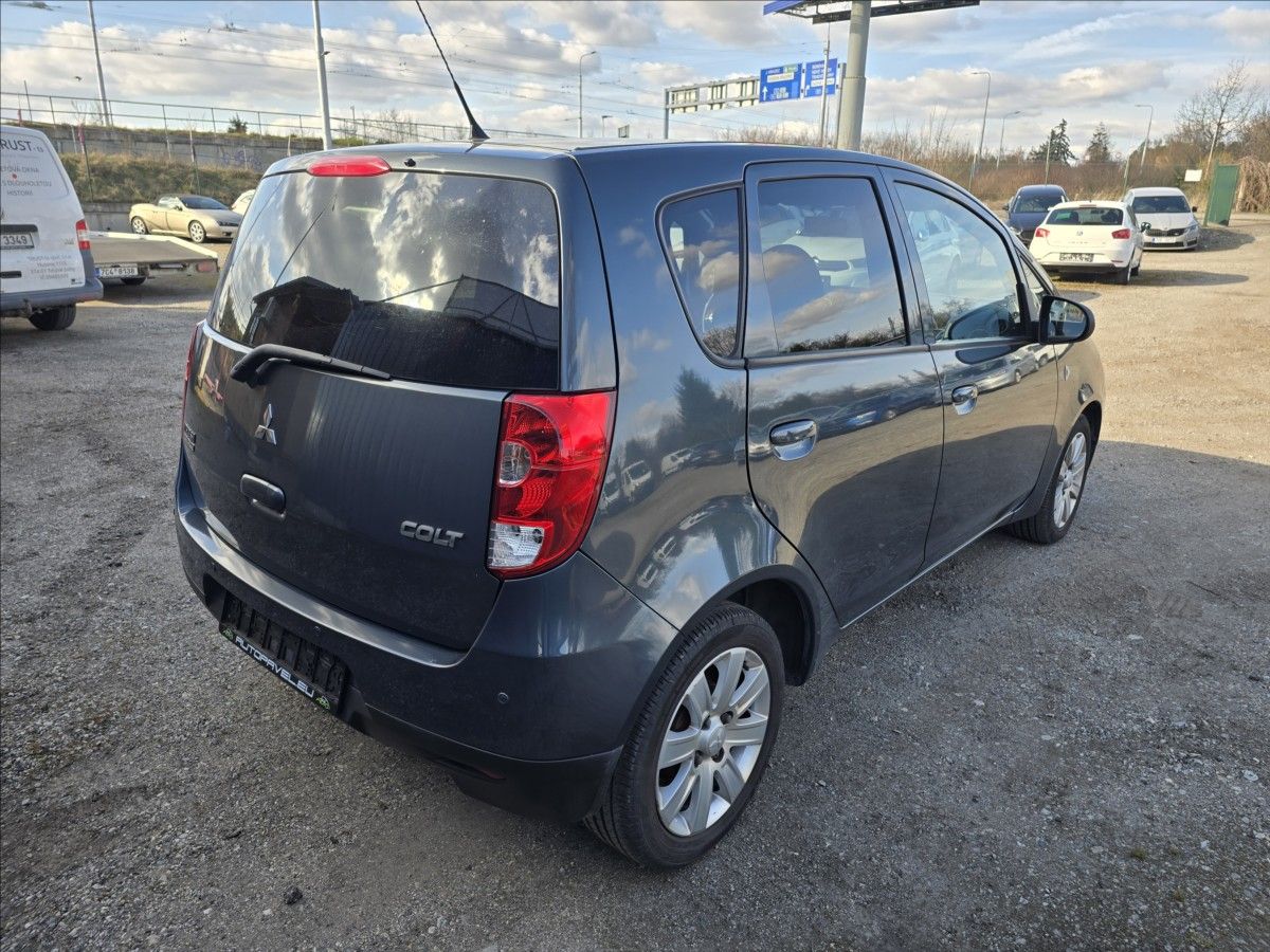 Mitsubishi Colt, 1,1 i  INFORM - fotka 5