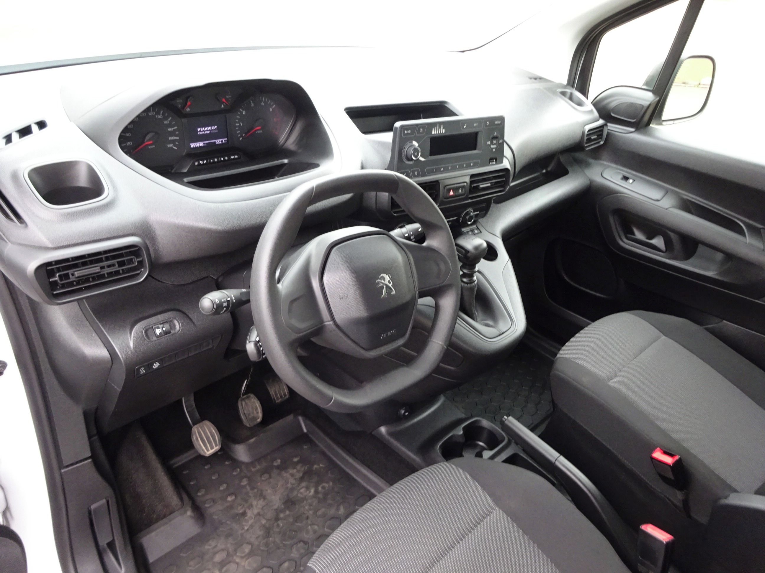 Peugeot Rifter, Active 1,5 BlueHDi (75 kW) ČR - fotka 5