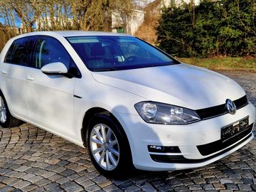 VOLKSWAGEN GOLF LOUNGE