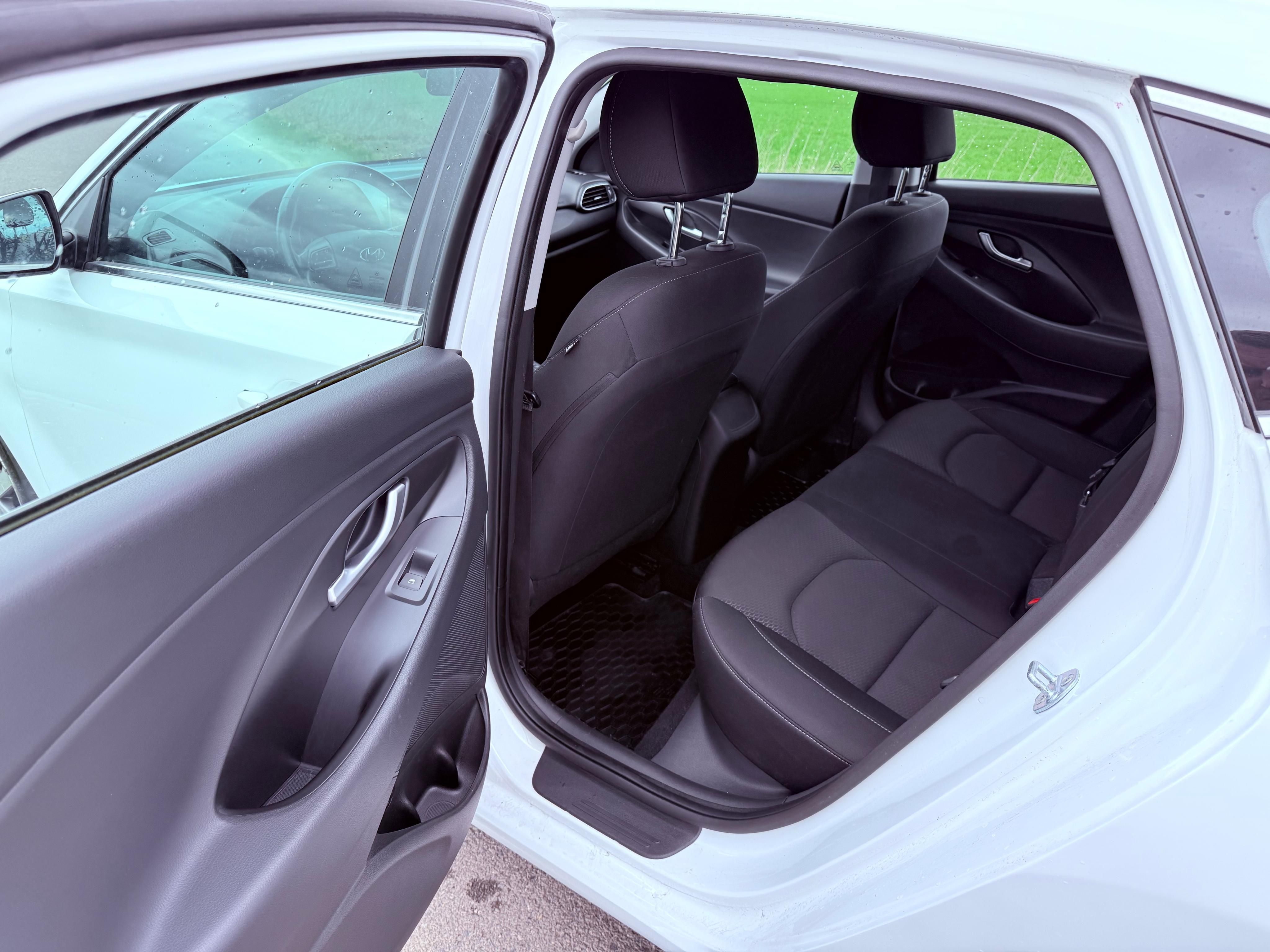 Hyundai i30, 1.4 TGDi 103kW - fotka 6
