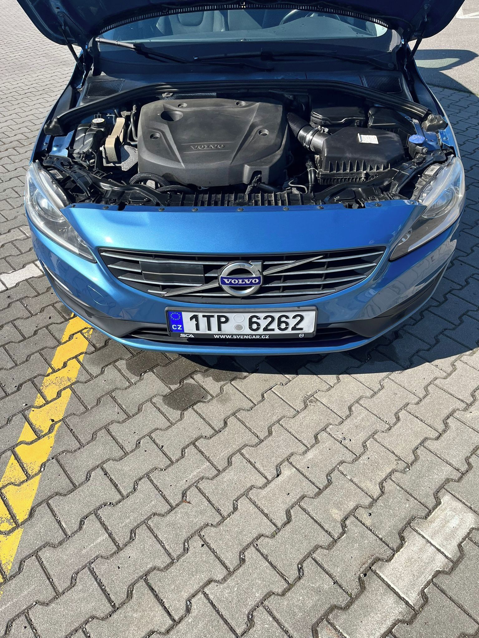 Volvo V60, 1.9 TDI  SERVISOVÁNO - fotka 3