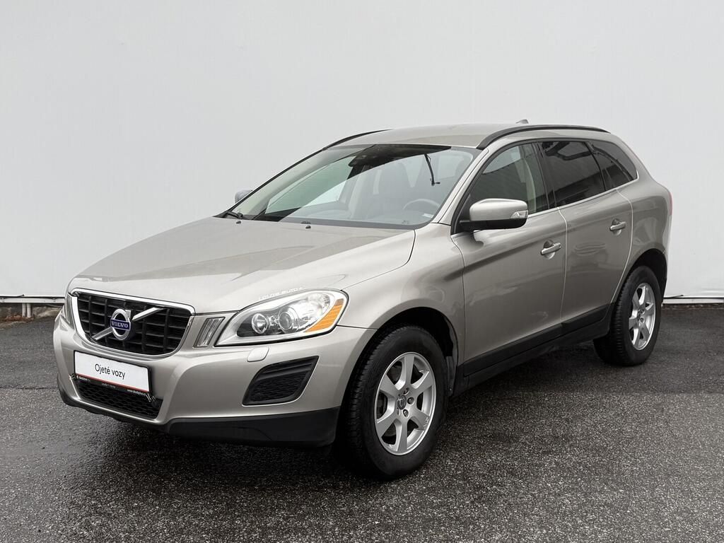 Volvo XC60, Momentum 2.0 D3 120 kW