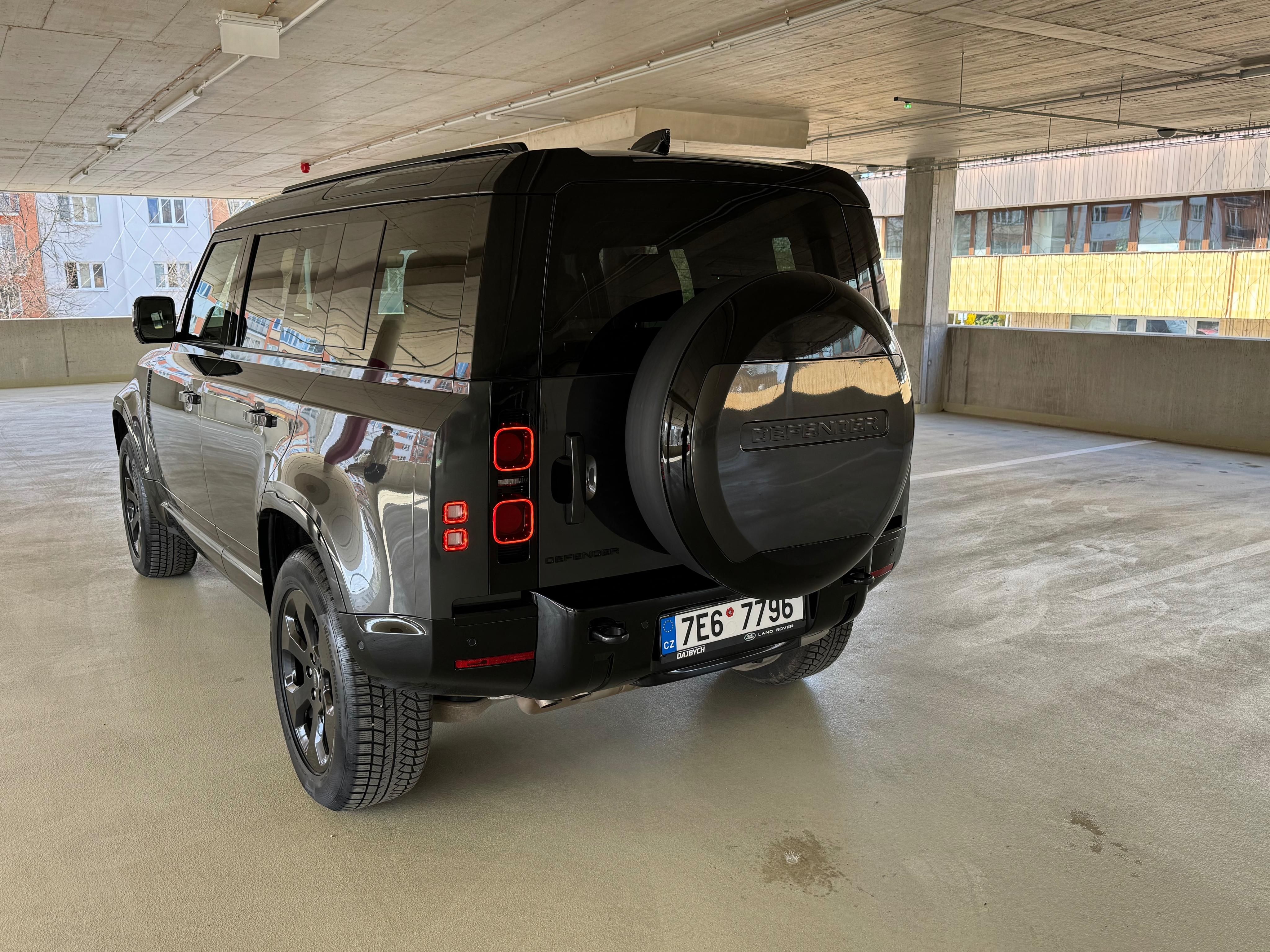 Land Rover Defender, 110 X-Dynamic HSE D300 MY25.5 - fotka 4