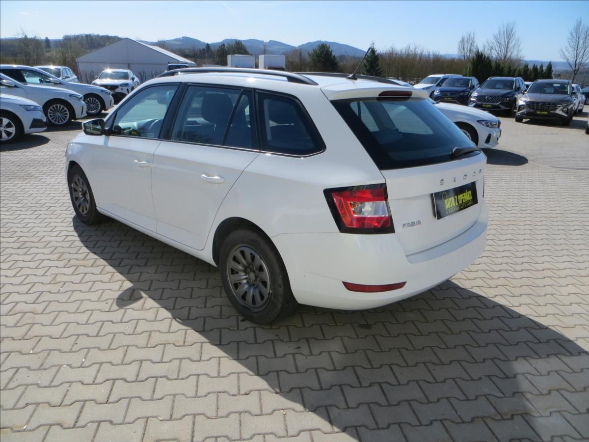 Škoda Fabia, 1,0 TSI Active ČR - fotka 5