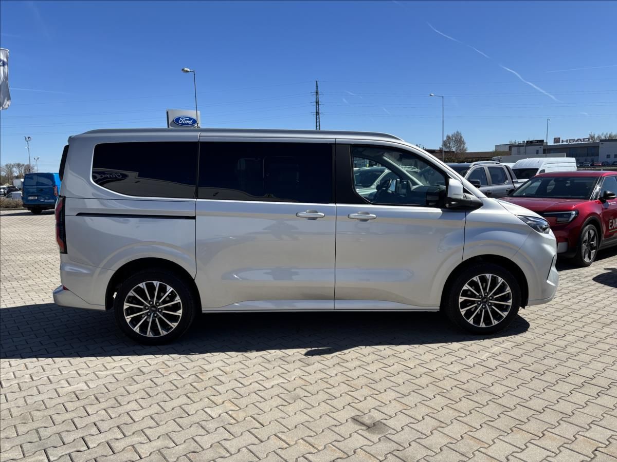 Ford Tourneo Custom, 2,0 125 kW Titanium X L1 - fotka 6
