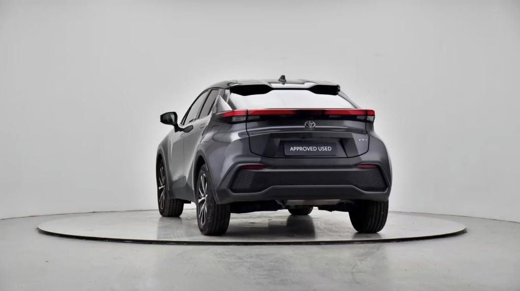 Toyota C-HR, 1.8 VVT-i Hybrid*Kamera*PDC* - fotka 2