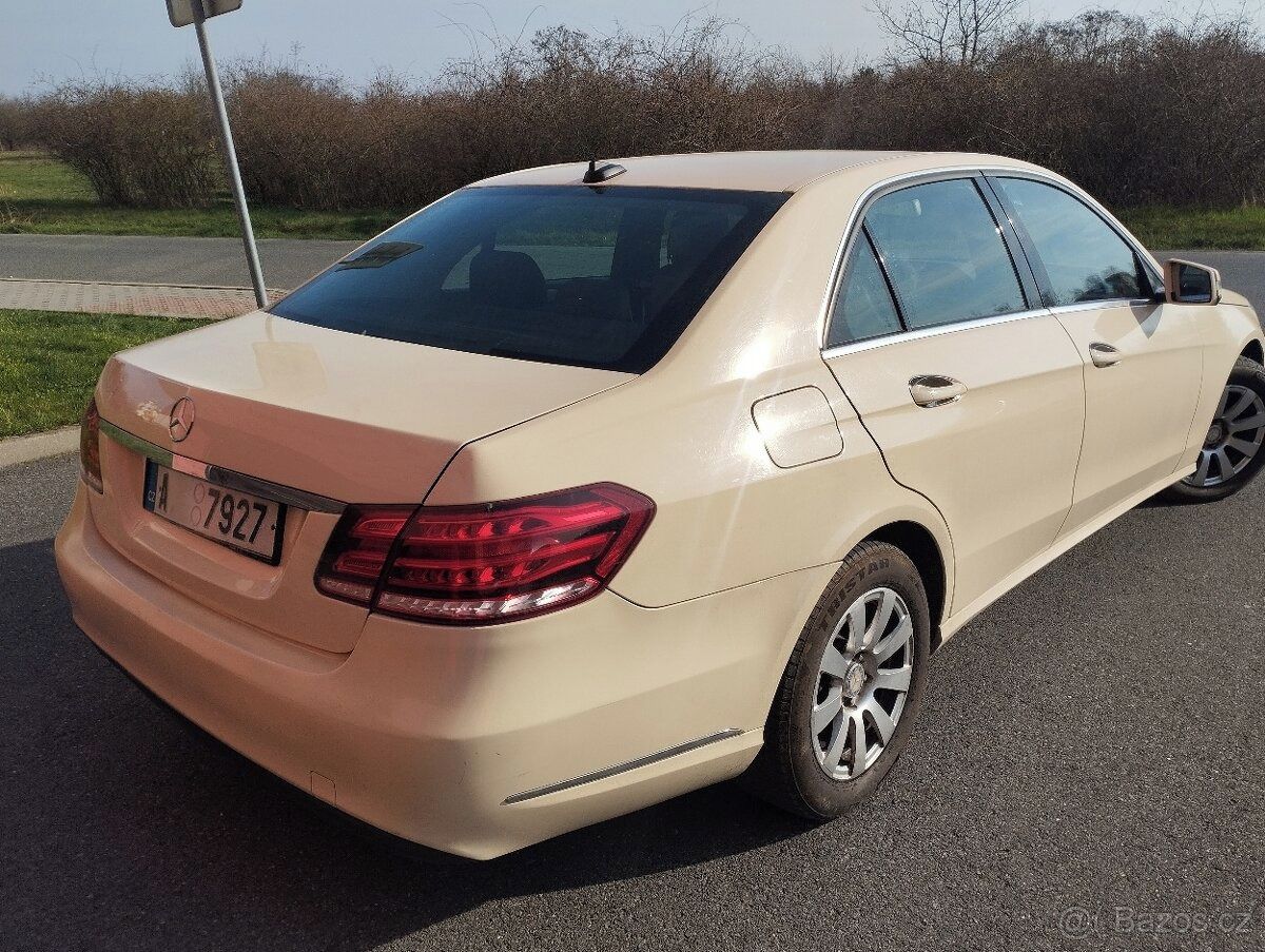 Mercedes-Benz Třídy E, E220 cdi - fotka 3
