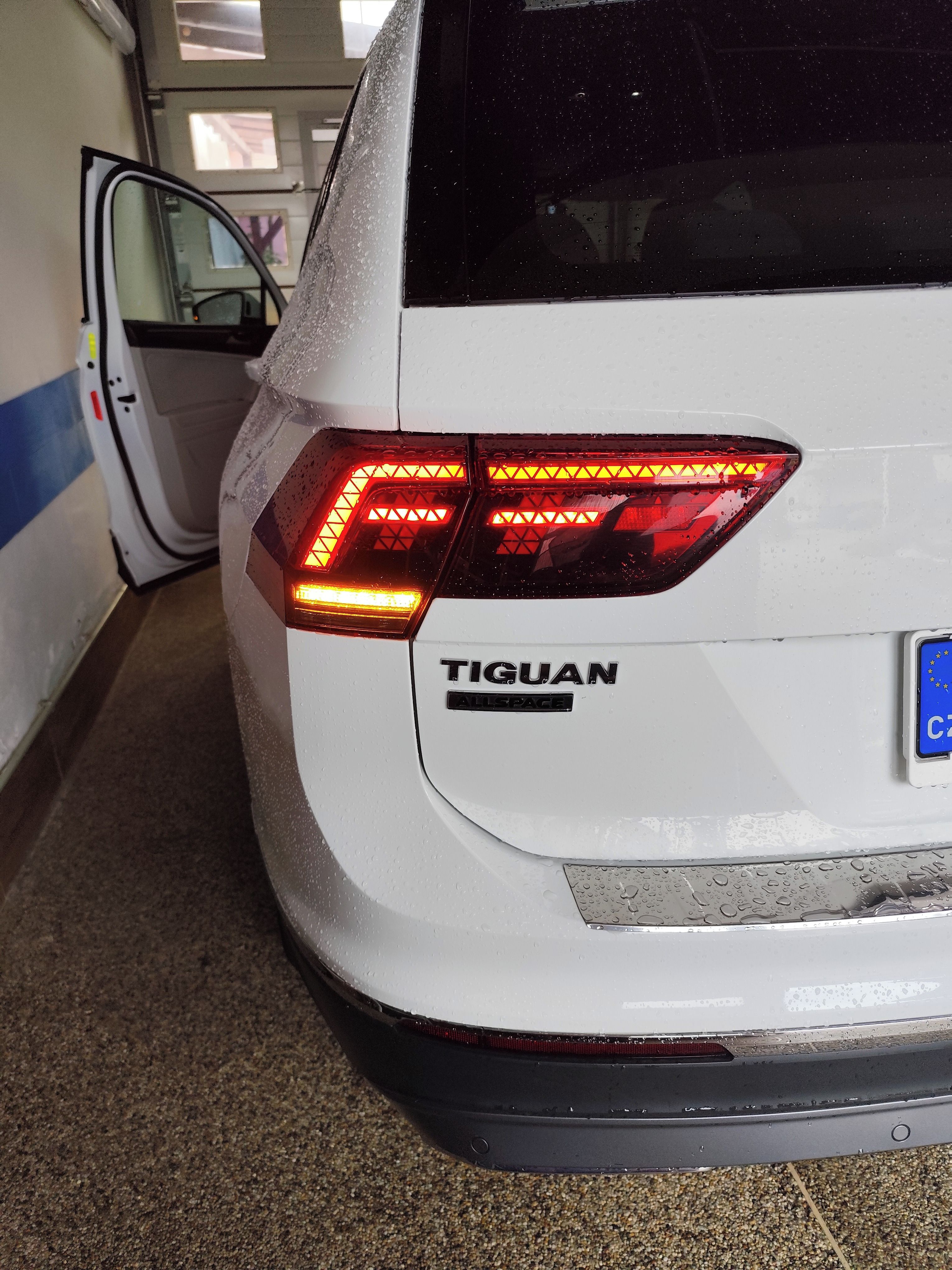 Volkswagen Tiguan Allspace, 2.0 TDI 4X4 DSG Led,Highl - fotka 5