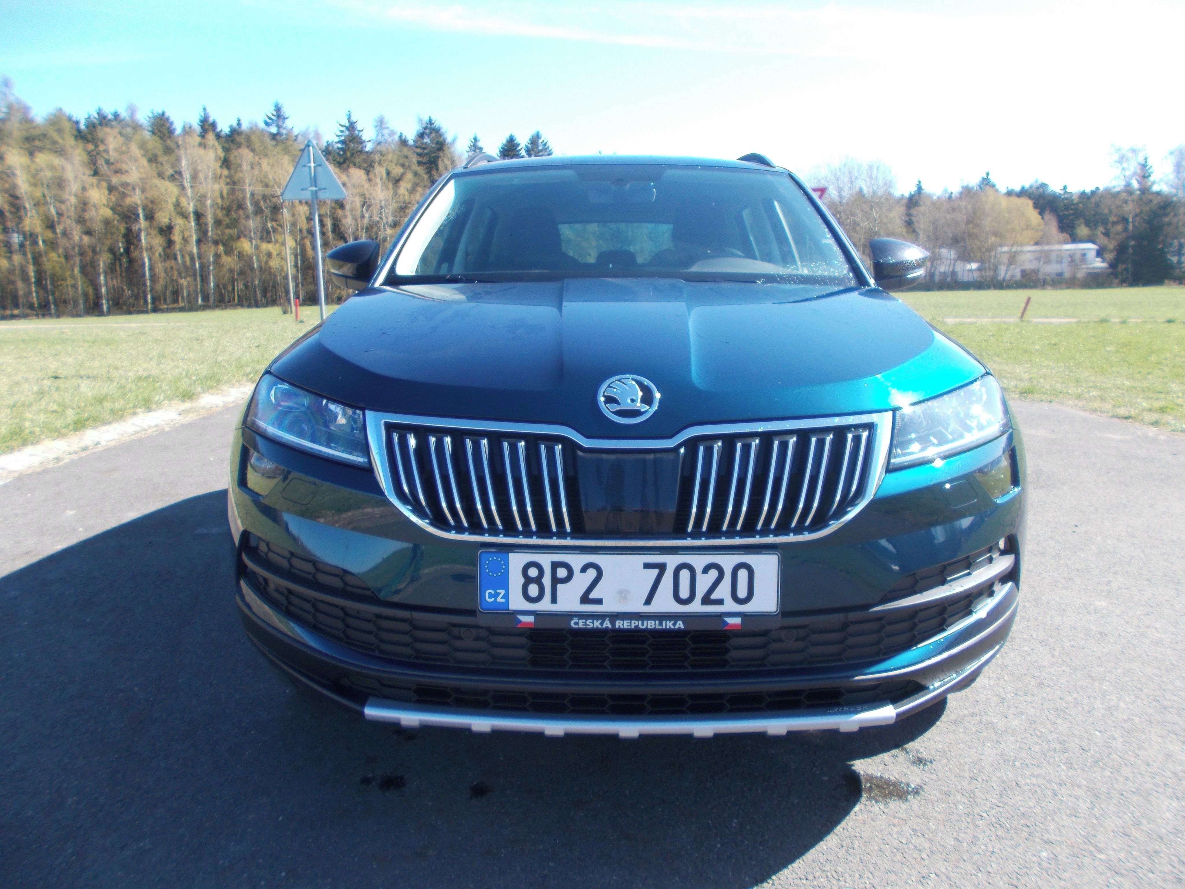 Škoda Karoq, 1,6TDI 1 maj koup ČR 49 000KM - fotka 2