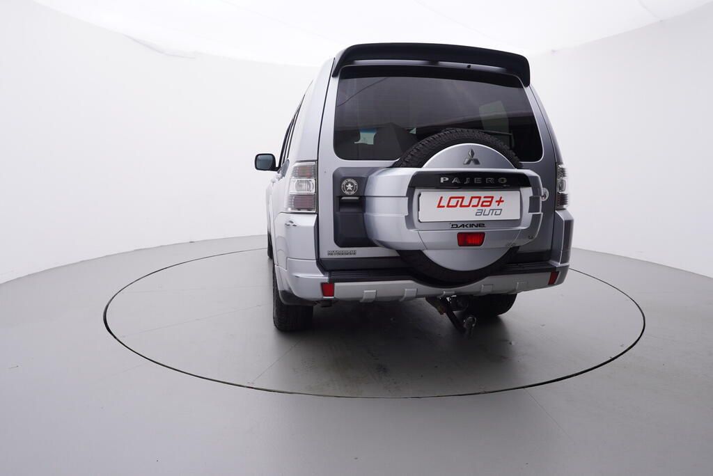 Mitsubishi Pajero, 3.2 147 kW - fotka 4