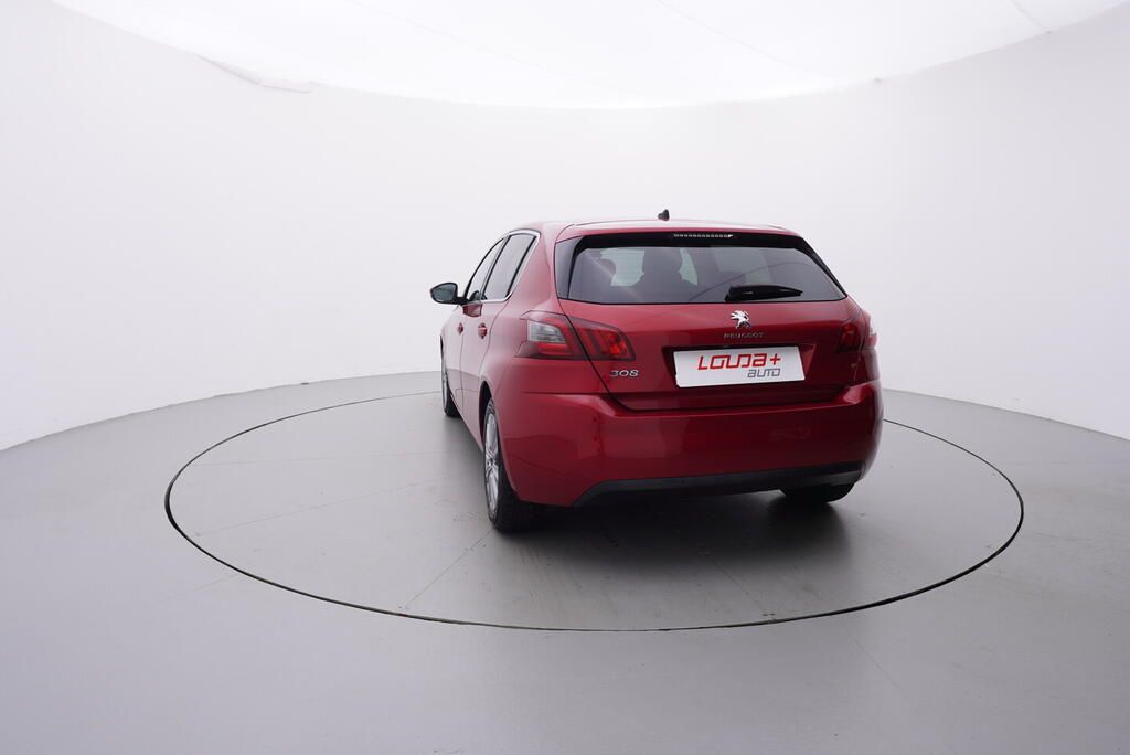 Peugeot 308, Allure 1.2 81 kW - fotka 4