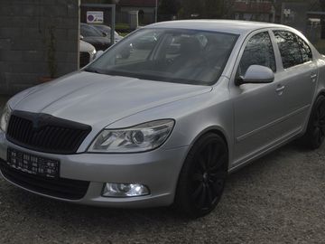 1.8 TSI * SPORT * 19 KOLA  *