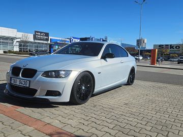 e92 335i m paket N54 manuál