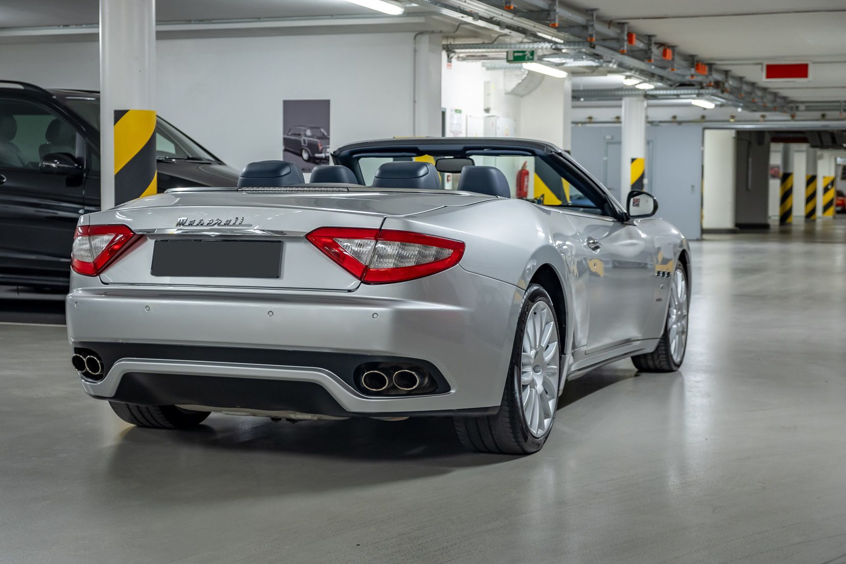 Maserati GranCabrio, od soukromého sběratele aut - fotka 6