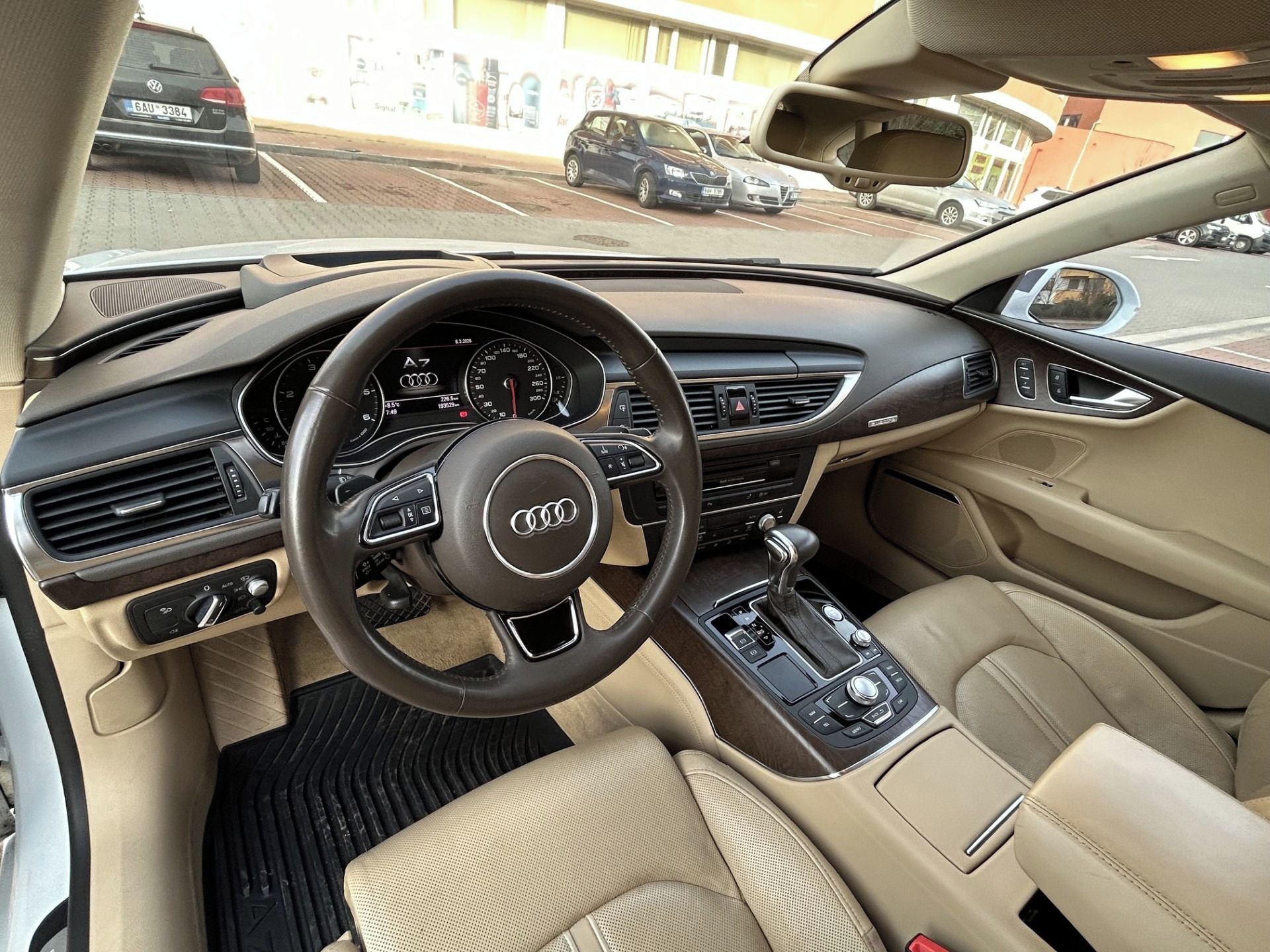 Audi A7, 230kW, V6, S-line, plná výbava - fotka 2