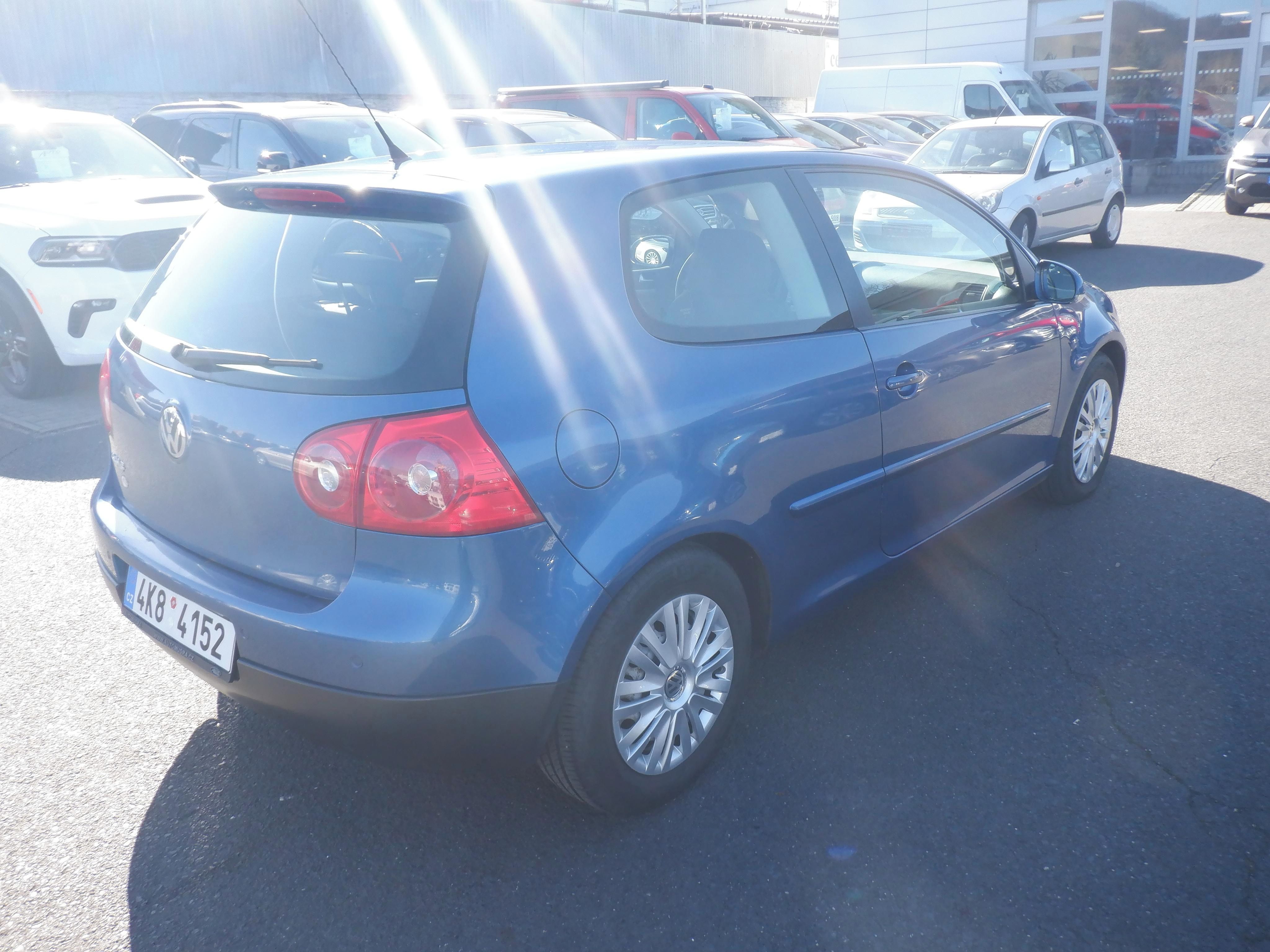 Volkswagen Golf, 1.4 16V,59kW - fotka 5