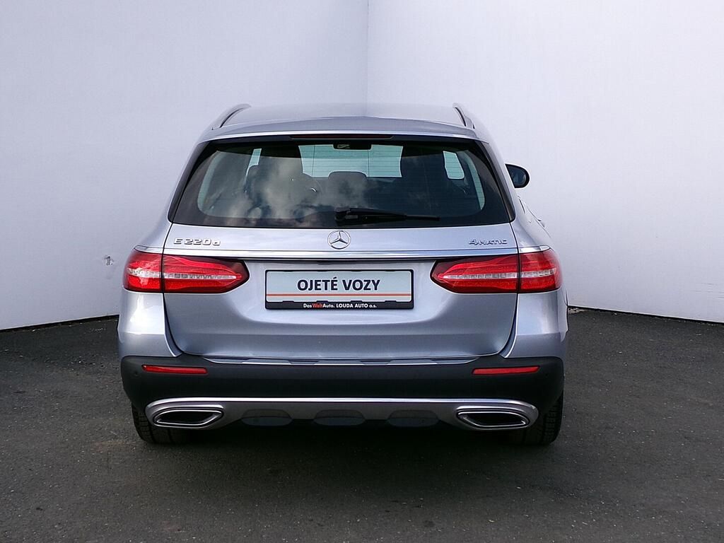 Mercedes-Benz 20, 4matic Allterrain 2.0 143 kW - fotka 6
