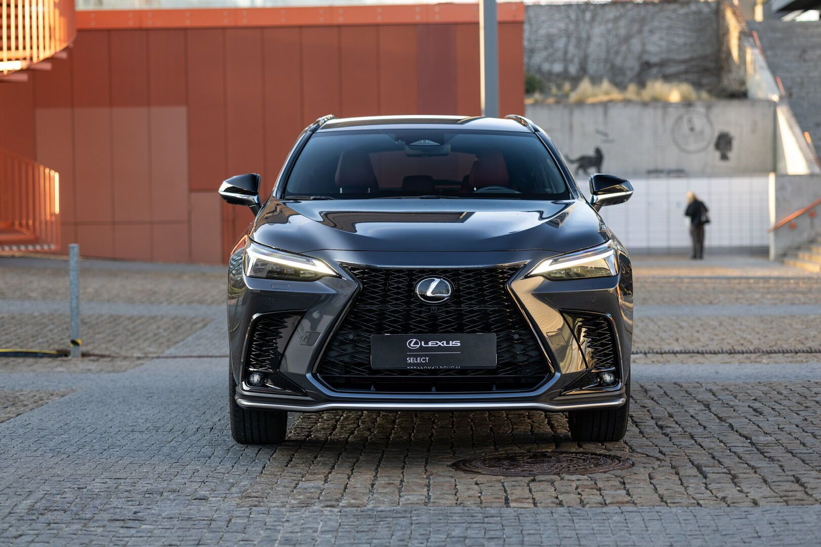 Lexus NX 350h, LEXUS NX 350H 2,5 HEV F SPORT - fotka 2