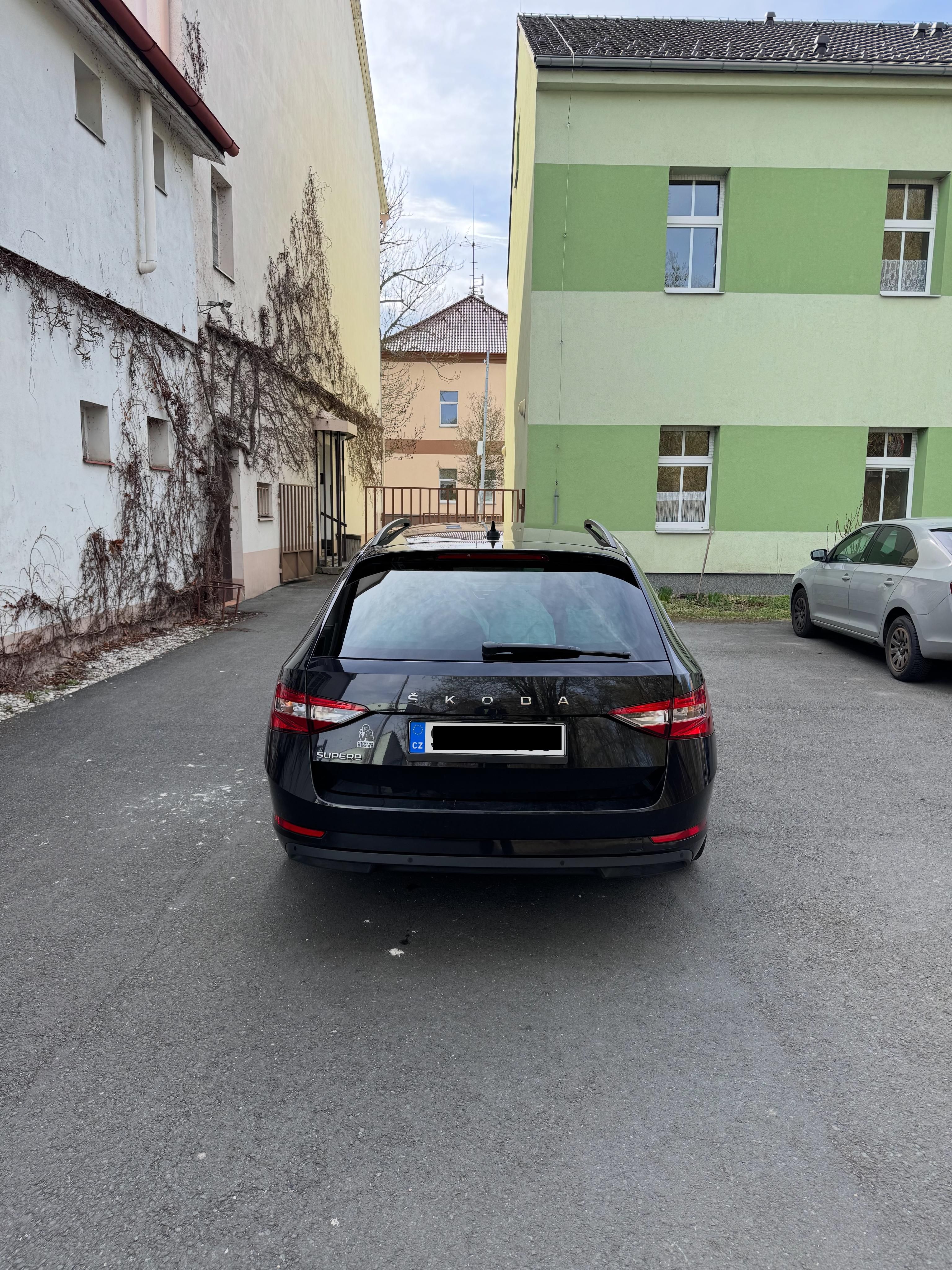 Škoda Superb, 2.0 TDi, 110 kw, 7 st. DSG - fotka 3
