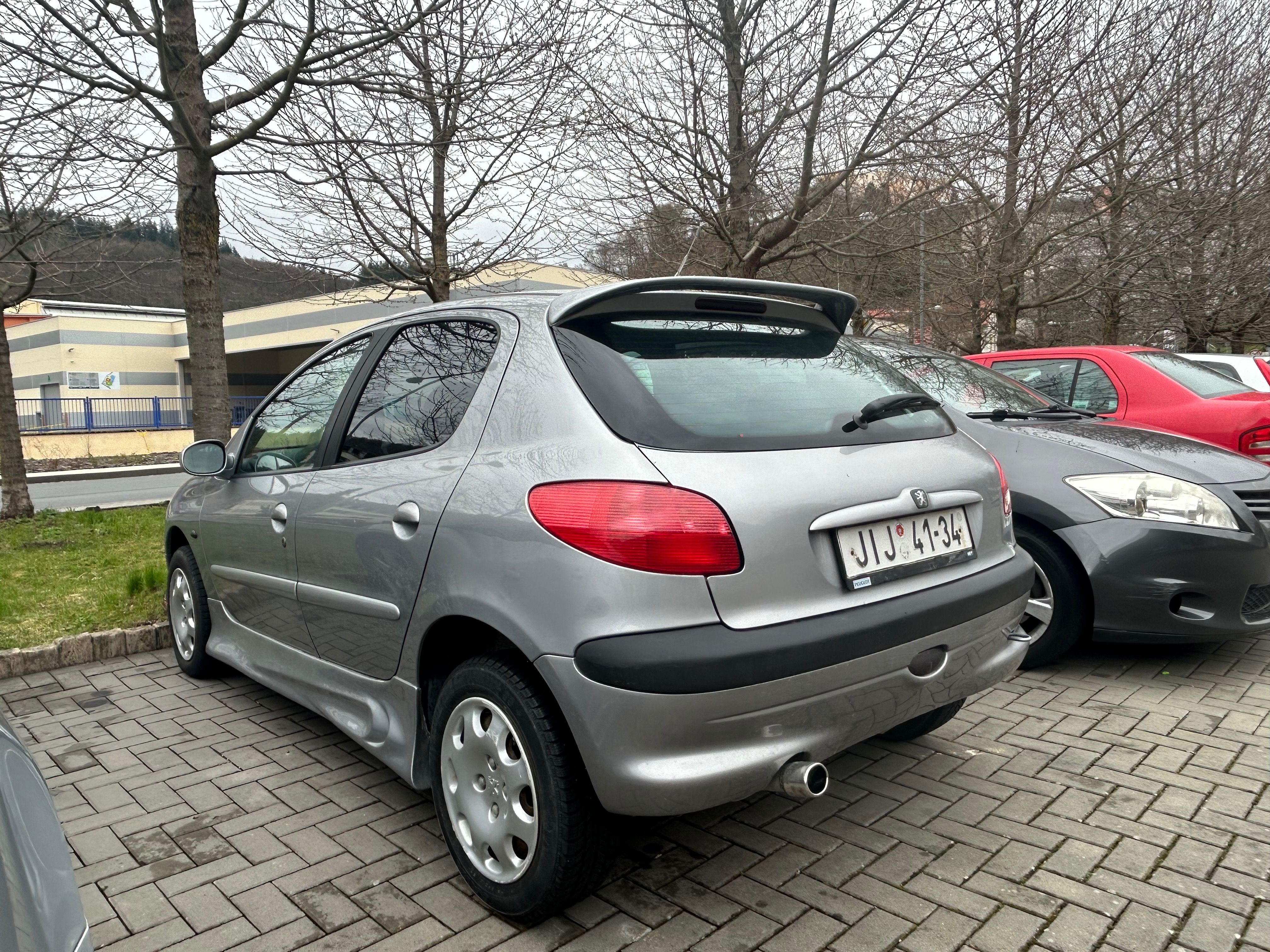 Peugeot 206, 2.0HDI TUNING [telefon skryt]km - fotka 2