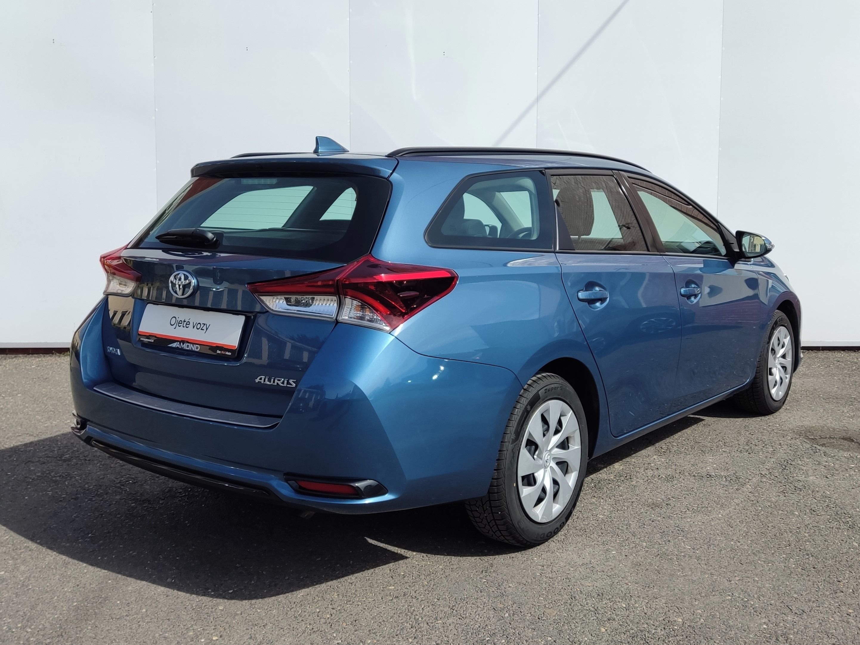 Toyota Auris, 1.33 Dual VVT-i 73 kW Entry - fotka 2