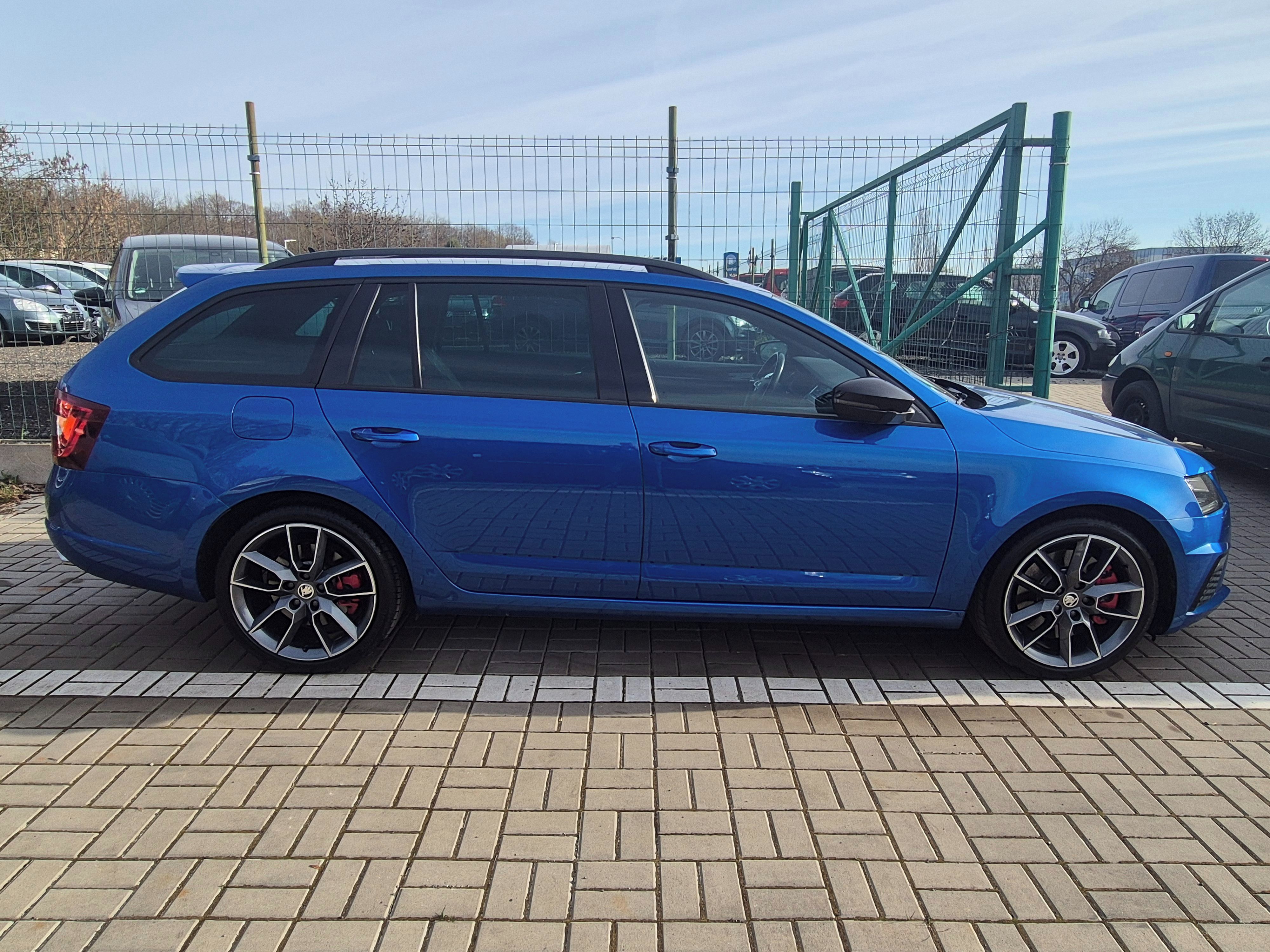 Škoda Octavia, 2.0 - RS - 180 KW - fotka 2
