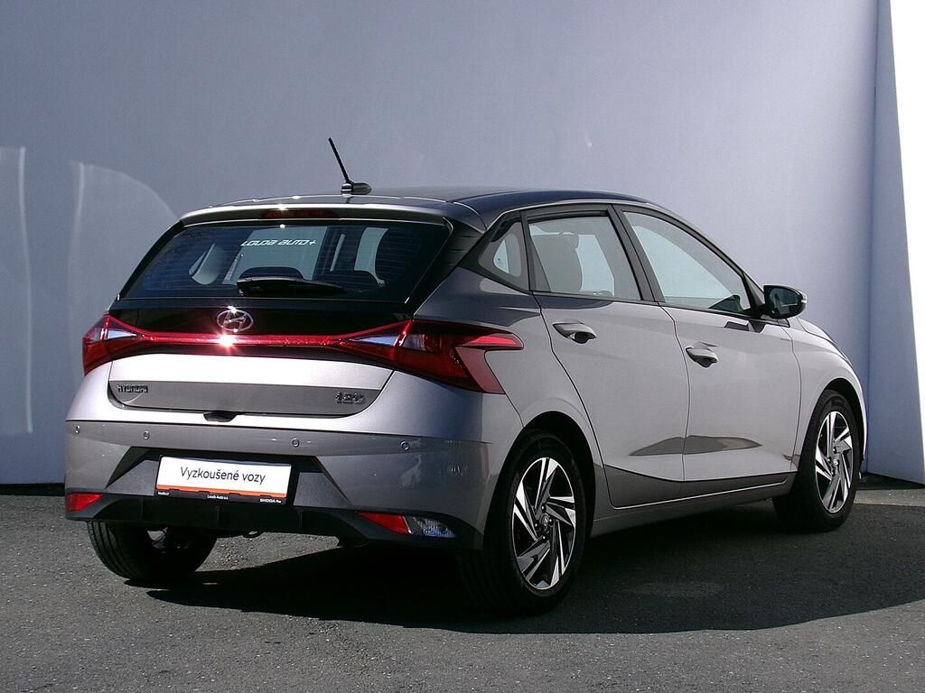 Hyundai i20, Comfort Club 1.2 62 kW - fotka 2