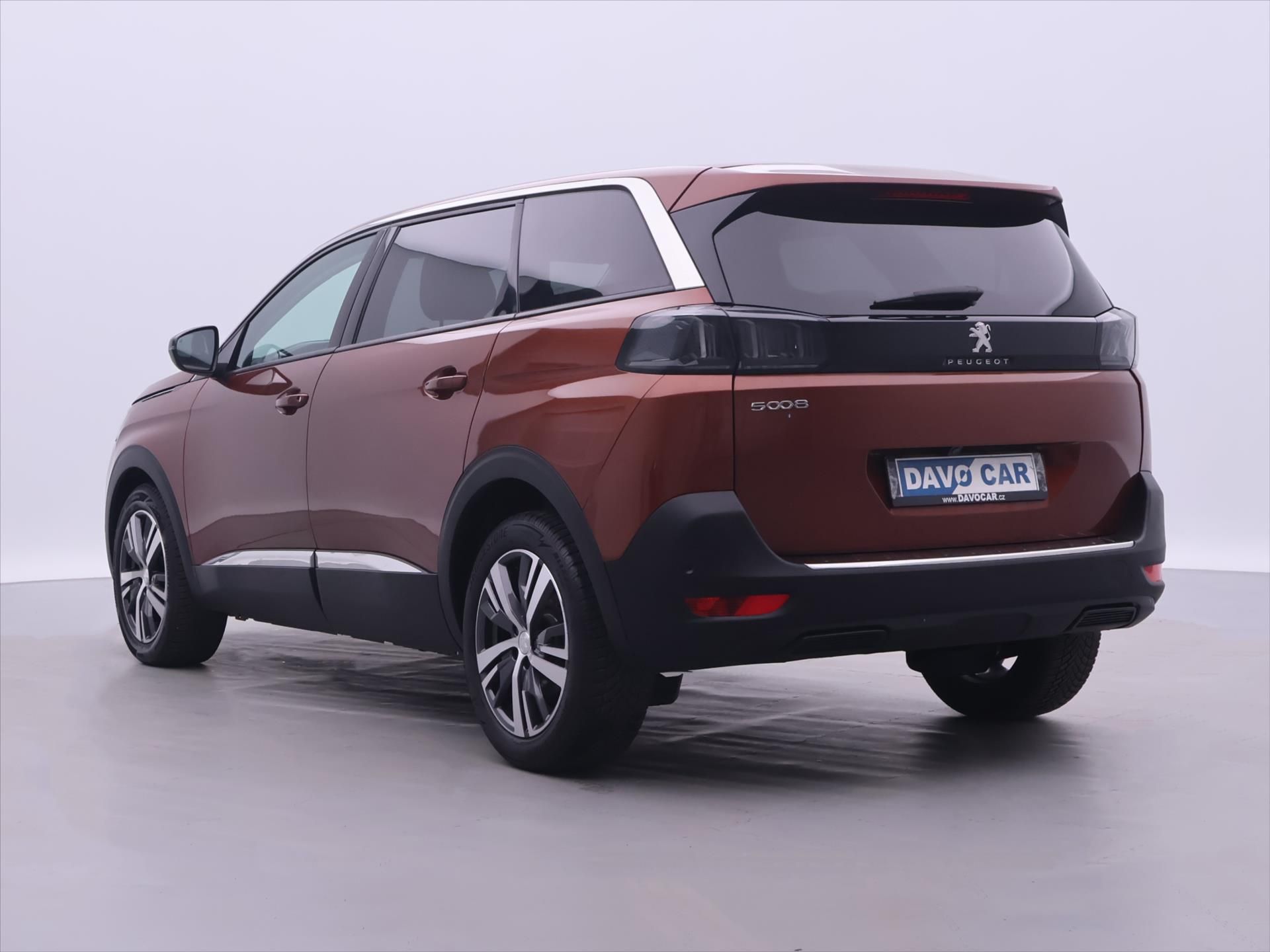 Peugeot 5008, 1,5 HDI 96kW Allure 7-Míst DPH - fotka 5