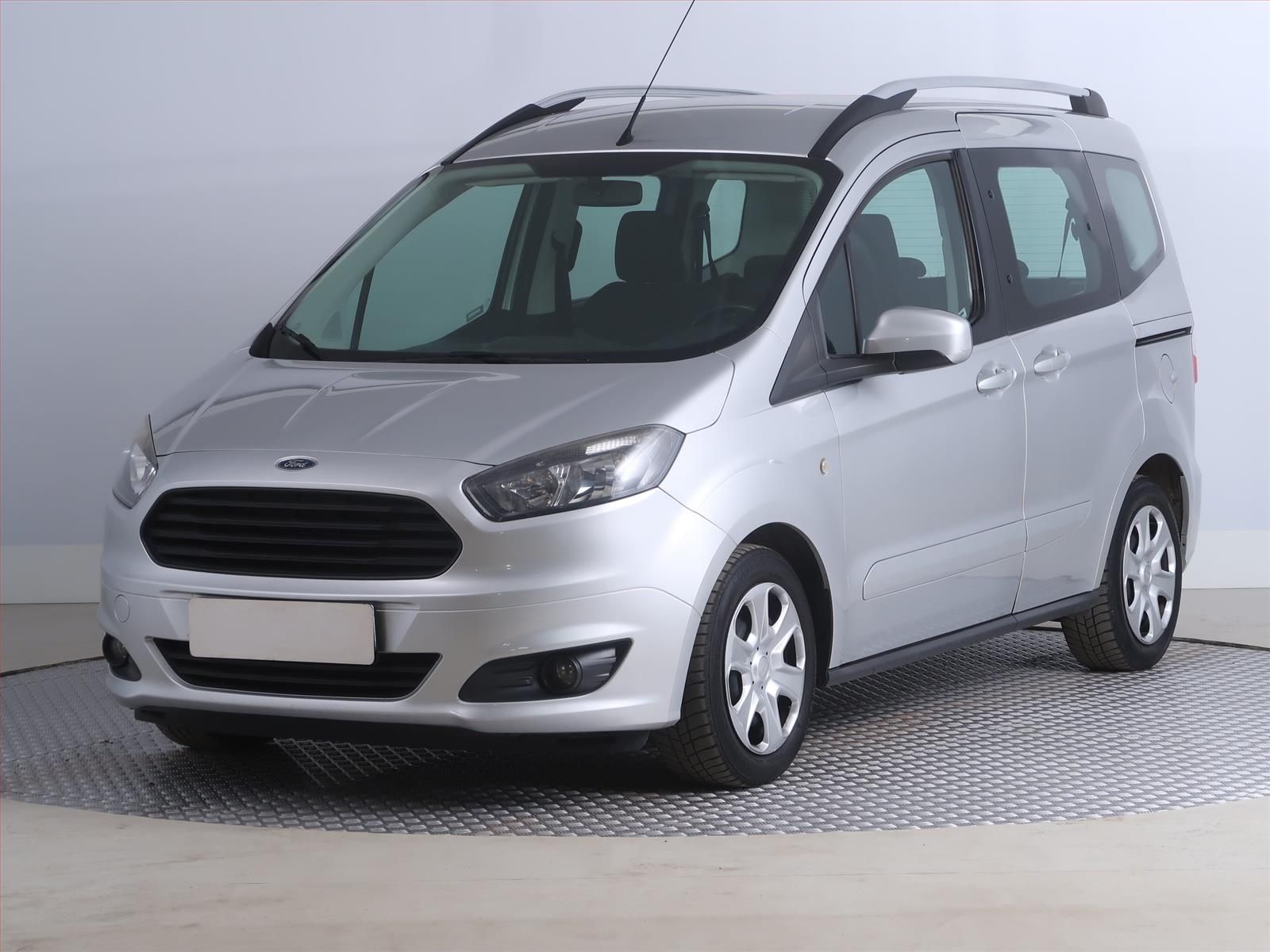 Ford Tourneo Courier, 1.0 EcoBoost, Trend, 5Míst - fotka 2