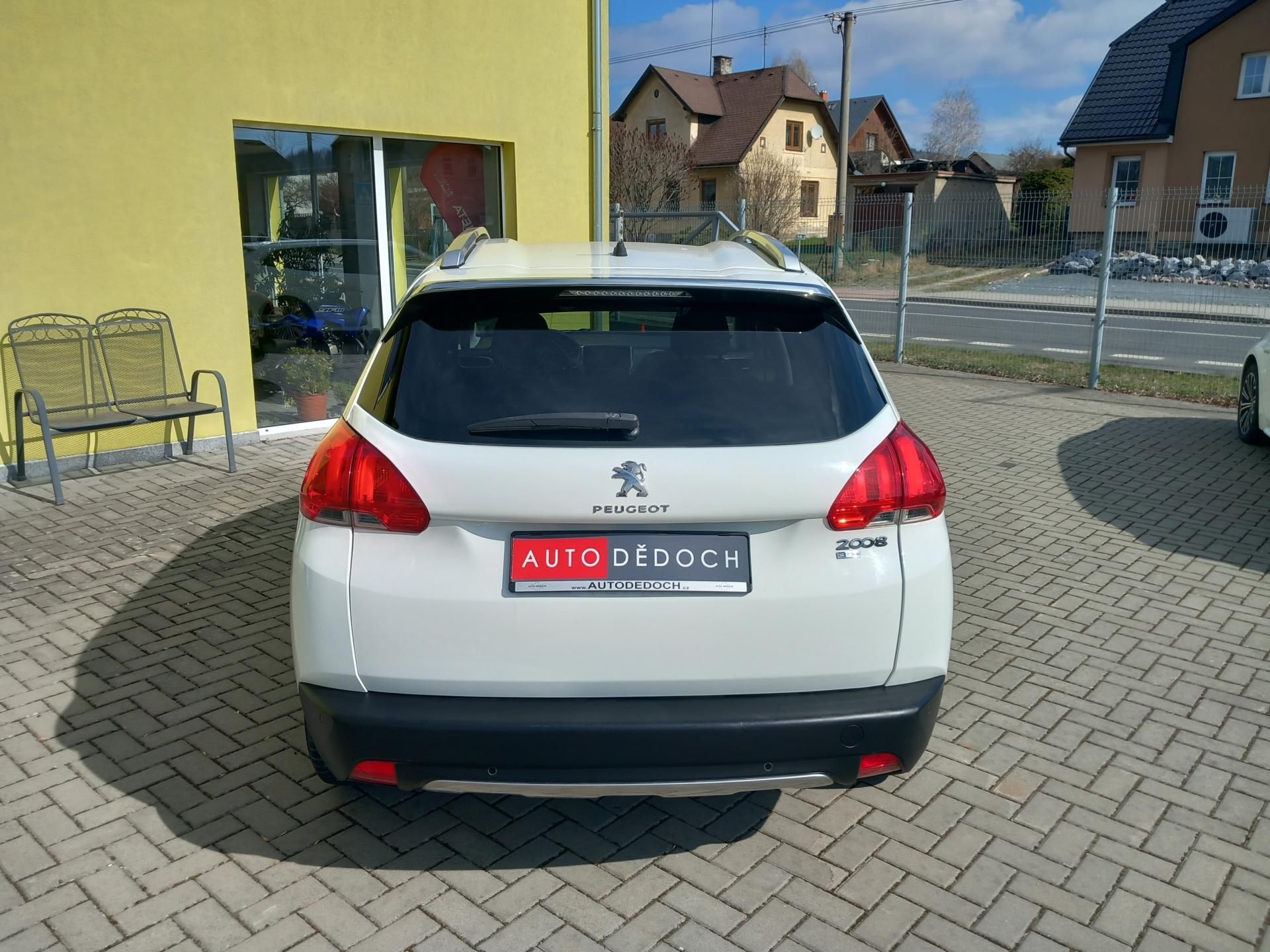 Peugeot 2008, 1,6HDi STYLE NAVI VYHŘ.SED. - fotka 6