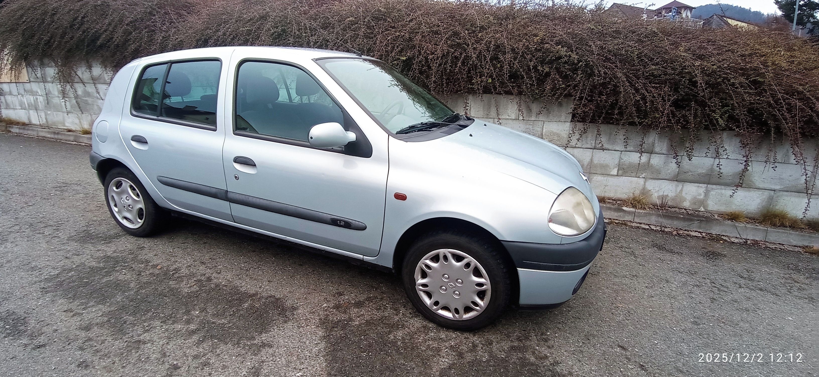 Renault Clio, Renault Clio 1.2 benzin, STK - fotka 2
