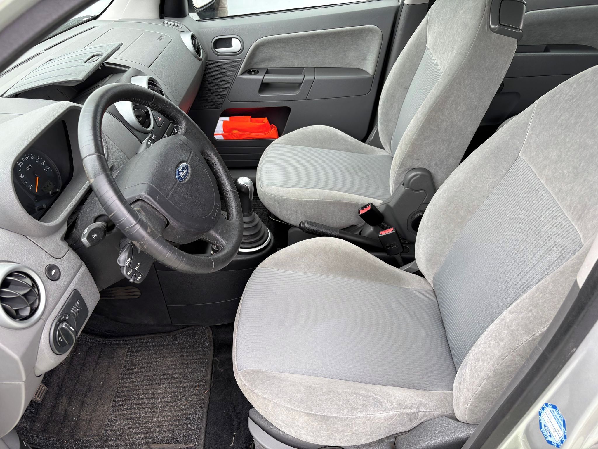 Ford Fusion, 1.6i, 74kW, Klima - fotka 6
