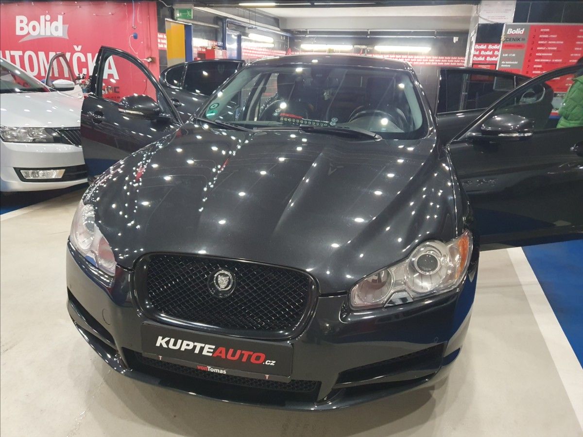 Jaguar XF, 3,0 V6Diesel S  Premium Luxury - fotka 3