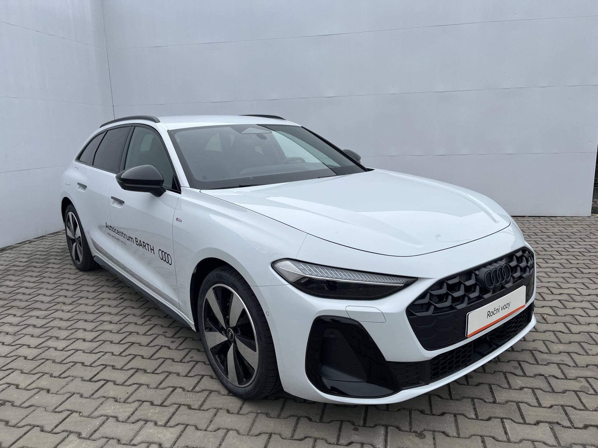 Audi A5, quattro 7STR 2,0TDI - fotka 3