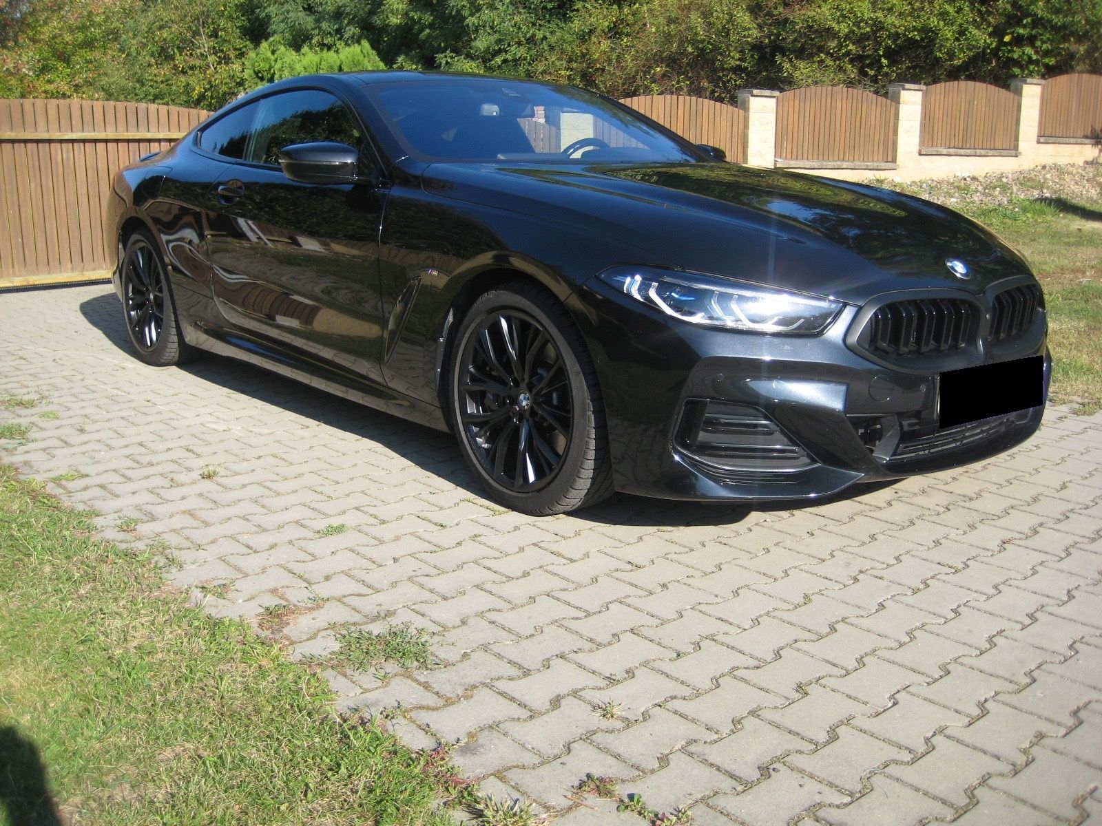 BMW Řada 8, 840 Xdrive - fotka 2