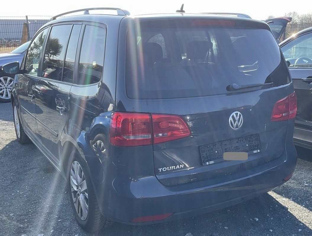 Volkswagen Touran, 1.2 Tsi 77KW LIFE VYHŘ. SEDADE - fotka 4